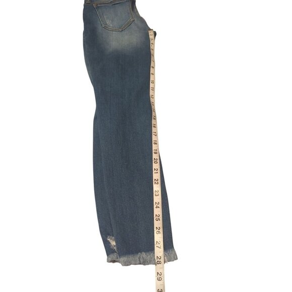 Cello Women's Size 5 Distressed Raw Hem - Picture 13 of 15